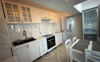 Închiriere 3 Camere Bd. Unirii, vedere Alba Iulia, Centrala, Parcare - Poză 8