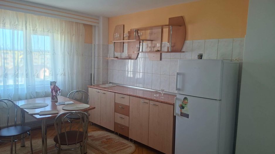 Închiriez apartament - Poză 2
