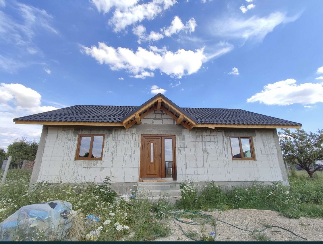 Casa la intrare in Cionchesti - Poză 1