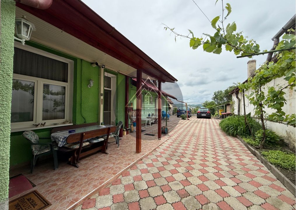 Casa de 4 camere, zona Mosnei - Poză 3