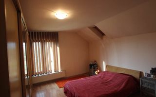 Casă / Vilă cu 9 camere de vânzare în zona Bogdanestilor - Poză 3