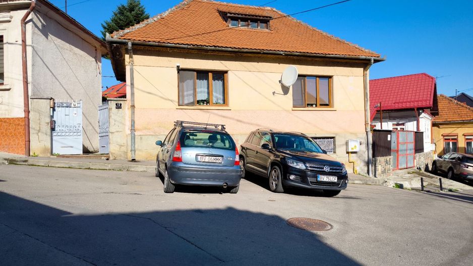Corp de Casa de Vanzare - Poză 1