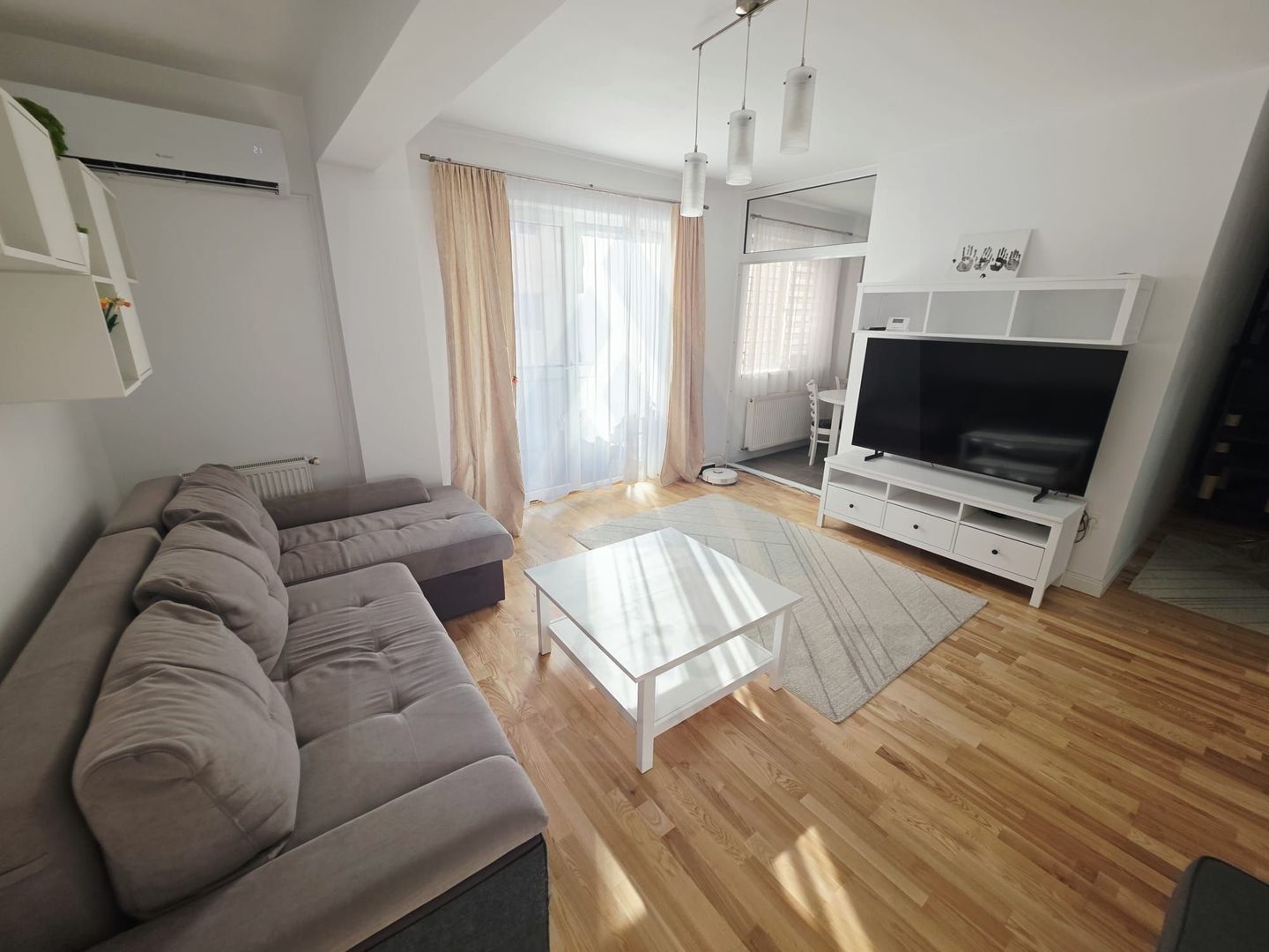 Apartament 3 camere etaj 2 78 mp utili balcon si parcare Turnisor - Poză 1