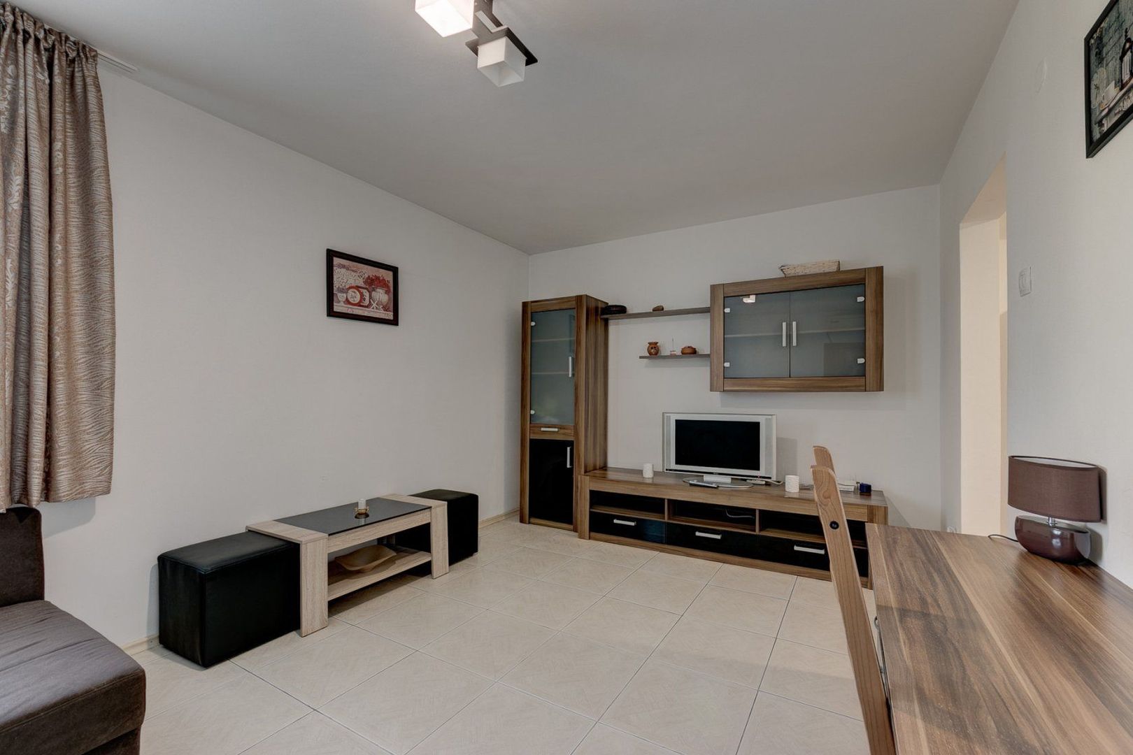 Garsoniera Renovata recent Bucur Obor Metrou - Poză 1