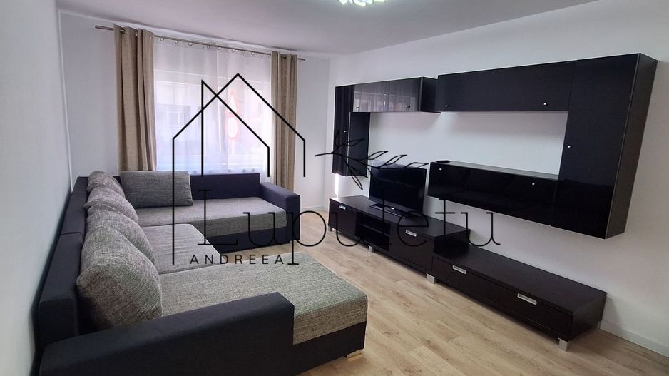 Apartament de Inchiriat | 3 Camere | Parter | Decomandat | Strand - Poză 1