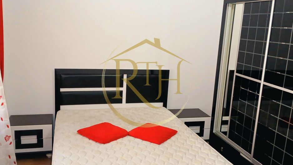 Oferim spre vanzare un Apartament la curte comuna, in zona Odobescu. - Poză 5