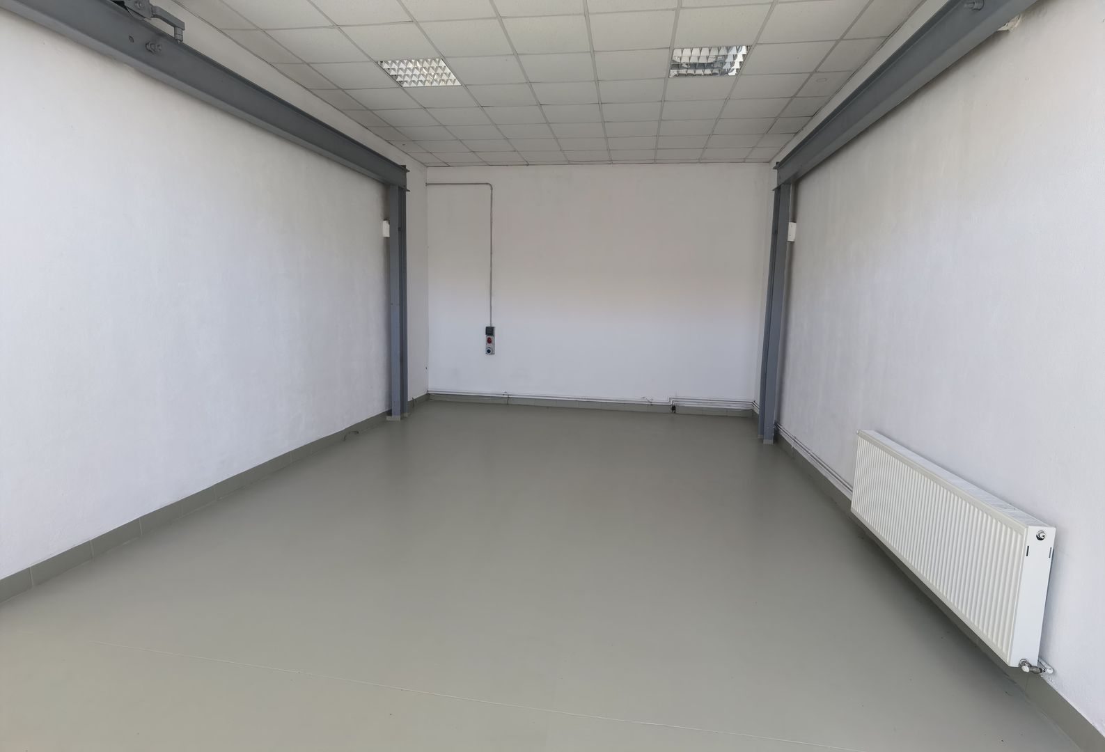 Proprietate industriala  la 35 km de TM - Poză 48