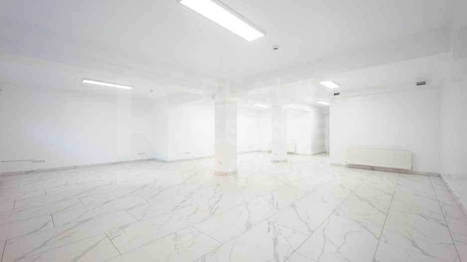 Vânzare spațiu comercial  Centru de 451,6 mp, amplasat pe teren privat - Poză 33