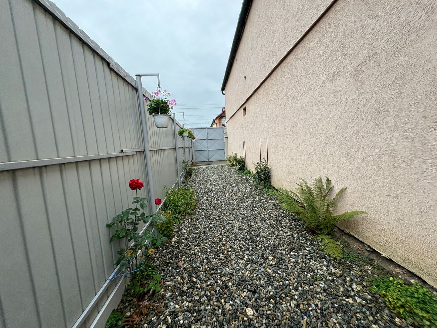 Casa tip duplex - 4 camere, balcon si curte proprie - Zona Lazaret - Poză 11