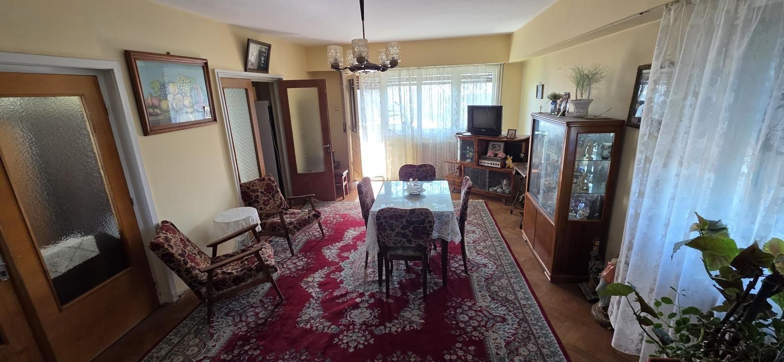 Vanzare Apartament 3 camere, 90 mp  – Cotroceni, vedere Splaiul Independentei - Poză 12