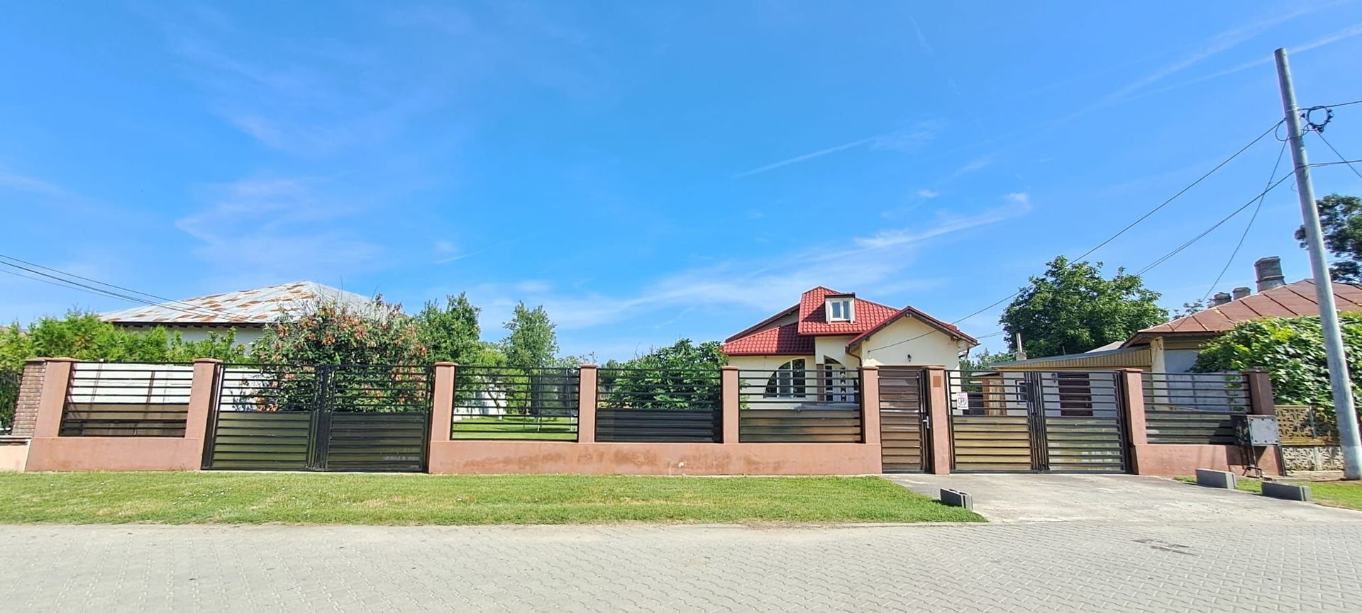 Floresti - Stoenesti, Jud. Giurgiu, vila + garaj + beci, teren 1400 mp - Poză 12