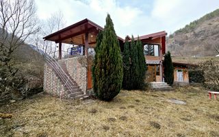 Casa de vacanta cu potential de Pensiune Turistica, Ramet - Poză 1