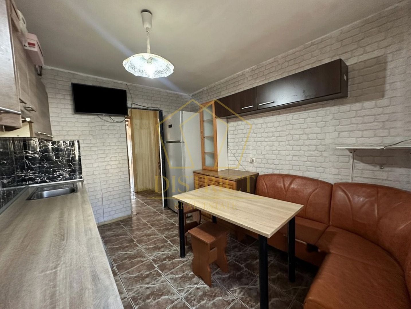 Apartament spatios cu 4 camere | Zona Sagului - Poză 10