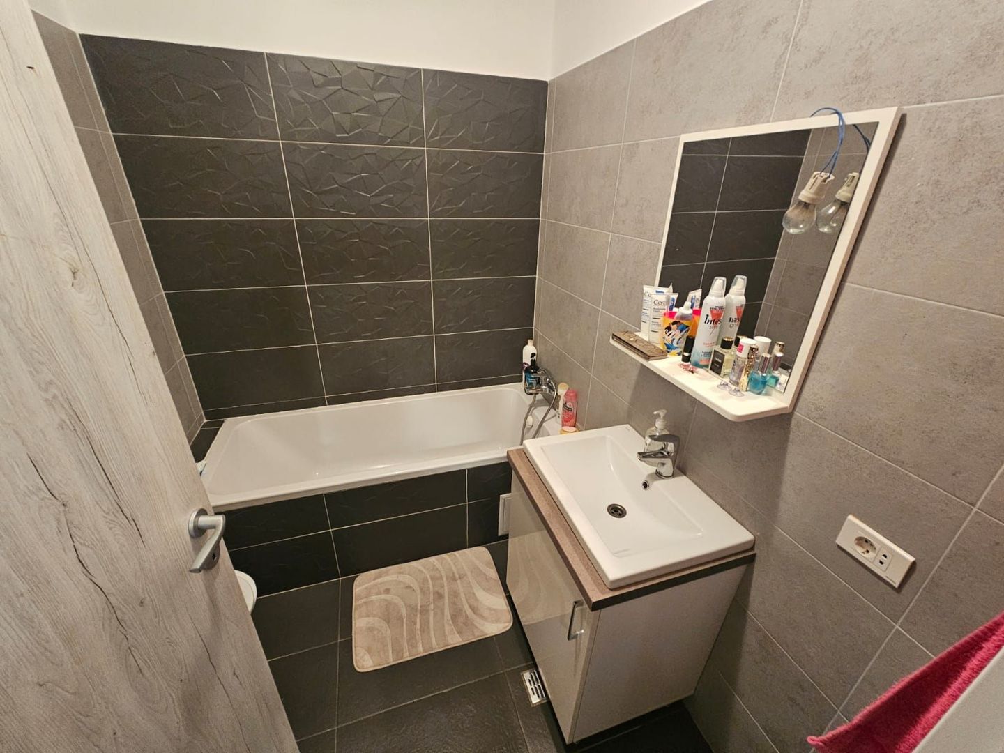 AP. 2 CAMERE-GRAND KRISTAL,PET-FRIENDLY, PARCARE,MASINA DE SPALAT VASE - Poză 7
