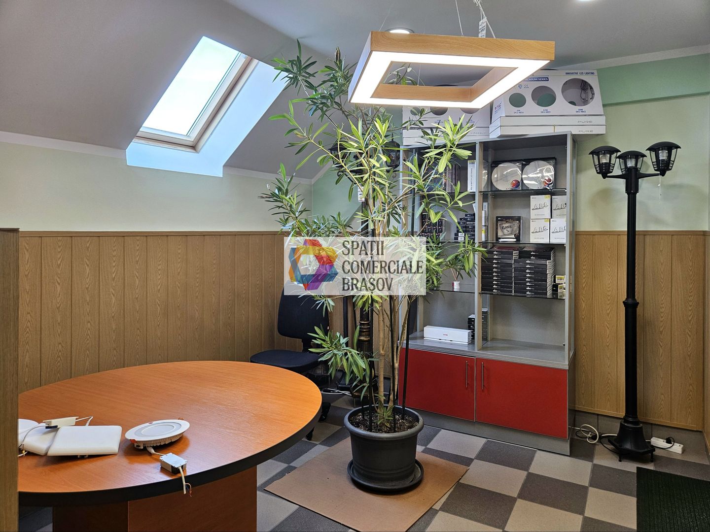 Casă plus Spațiu comercial  741 mp, Teren 906 mp Brasov - zona Blumana - Poză 14