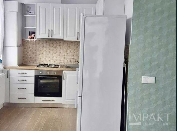 Apartament cu 3 camere in Zona Semicentrala - Poză 4