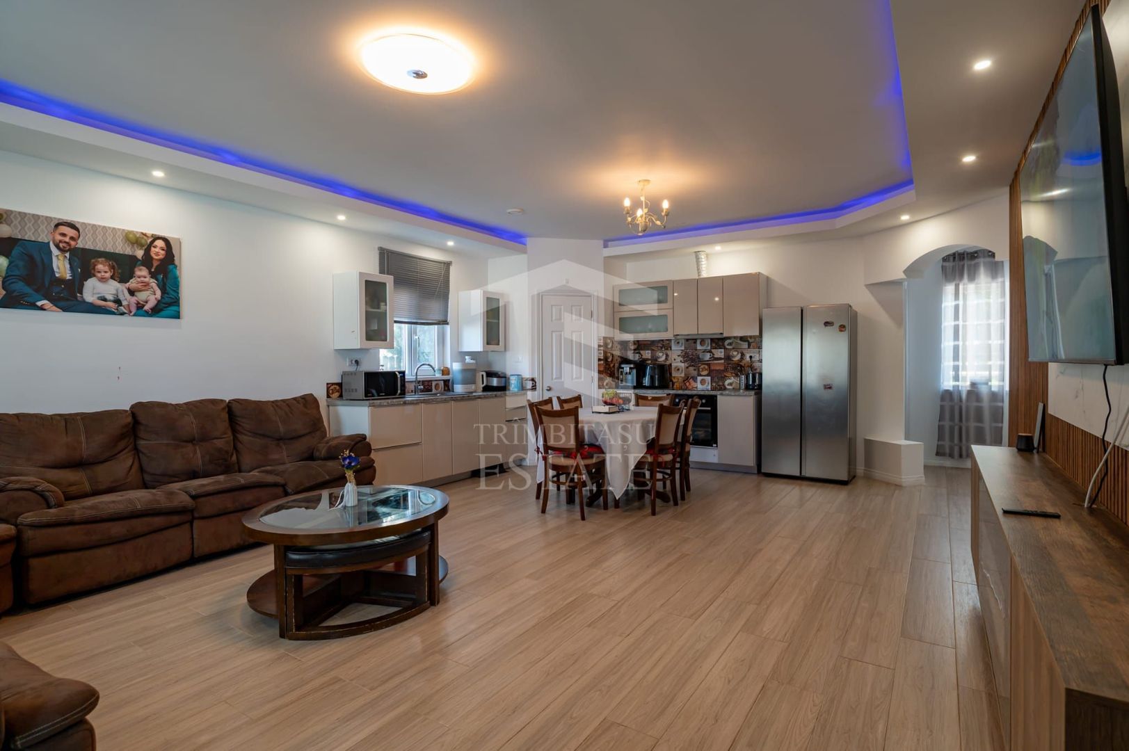 Casa spectaculoasa | Stil autentic canadian | 795 mp Teren - Poză 4