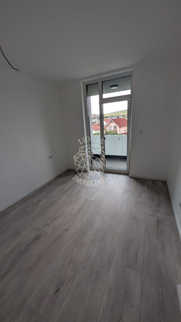 Apartament Nou 4 camere 87 mp+balcon-etaj 2-Calea Moldovei - Poză 7