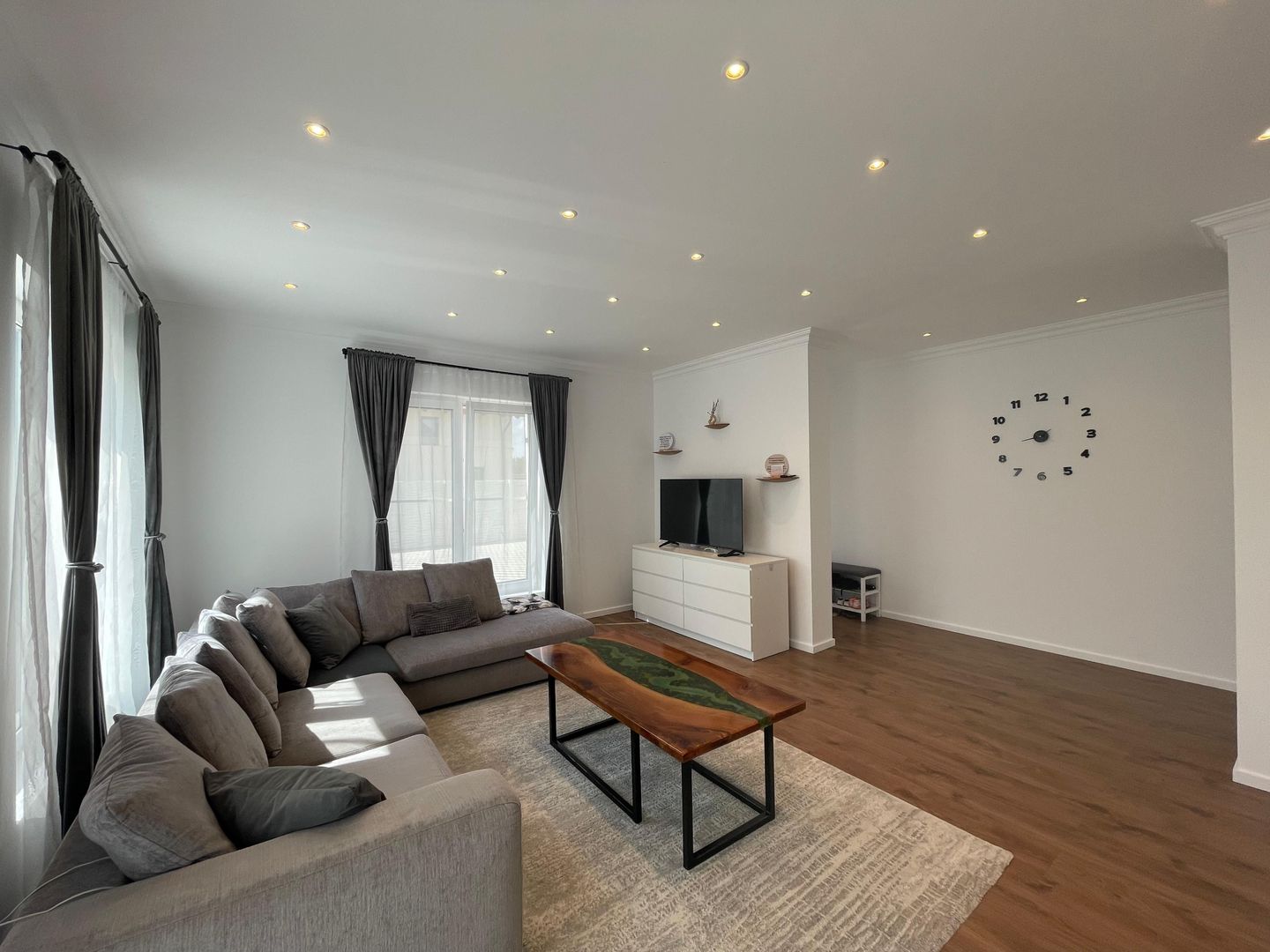 Casă individuala - 5 camere-  SUPERPOZITIE! - Poză 1