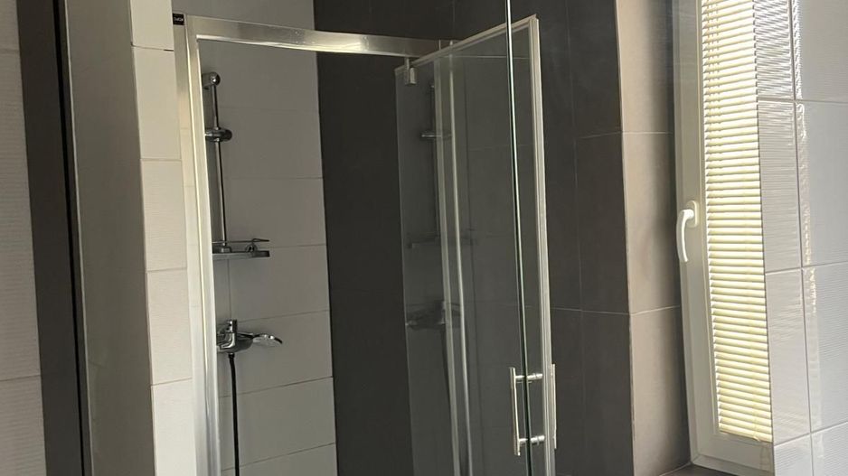 Apartament modern I Loc de parcare I intrare in Dumbravita - Poză 10