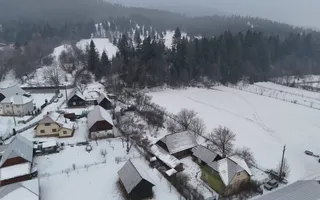 CASA DE VANZARE + ANEXE 2500 MP / PUTNA - Poză 15