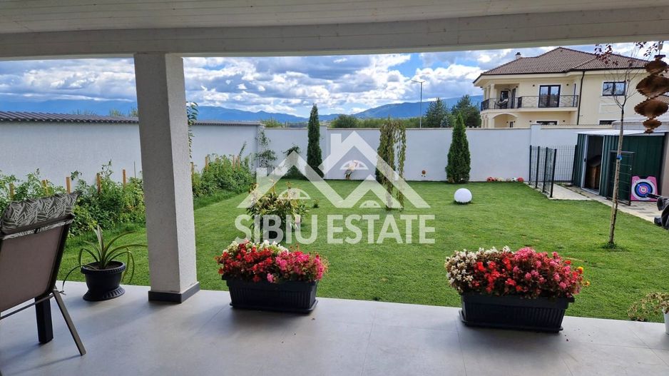 Casa individuala in Cartierul Primaverii Sibiu - Poză 3