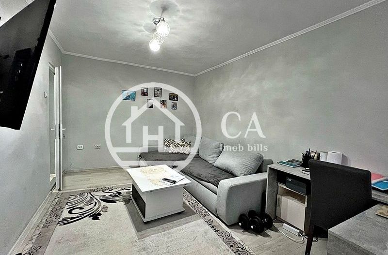 Apartament de vânzare cu 3 camere în zona Rogerius, Oradea - Poză 5
