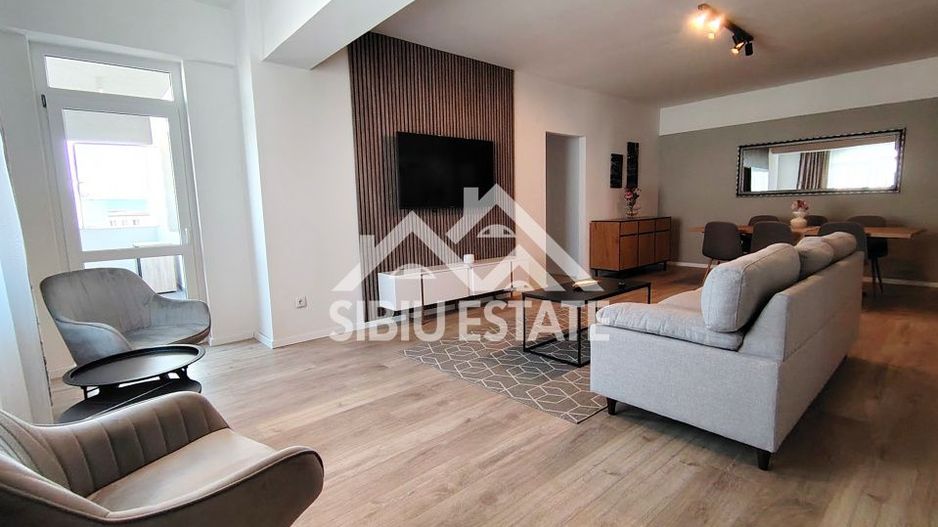 Apartament de inchiriat 3 camere, 2 bai SIBIU central - Poză 1