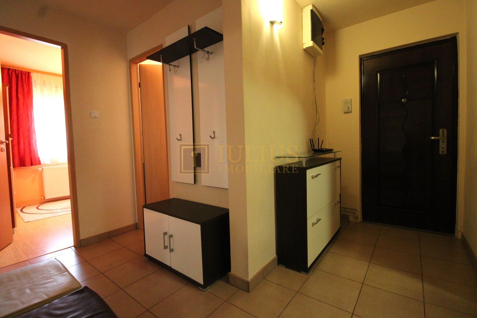 3 camere + 2 bai, centrala proprie. zona Aradului. - Poză 7