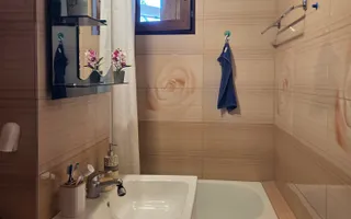 Apartament cu trei camere, zona Noua, 54 mp - Poză 11