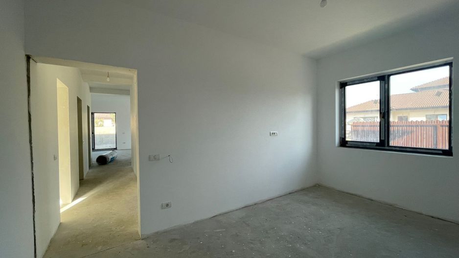 Duplex pe parter 4 camere - Mosnita Noua - Poză 8