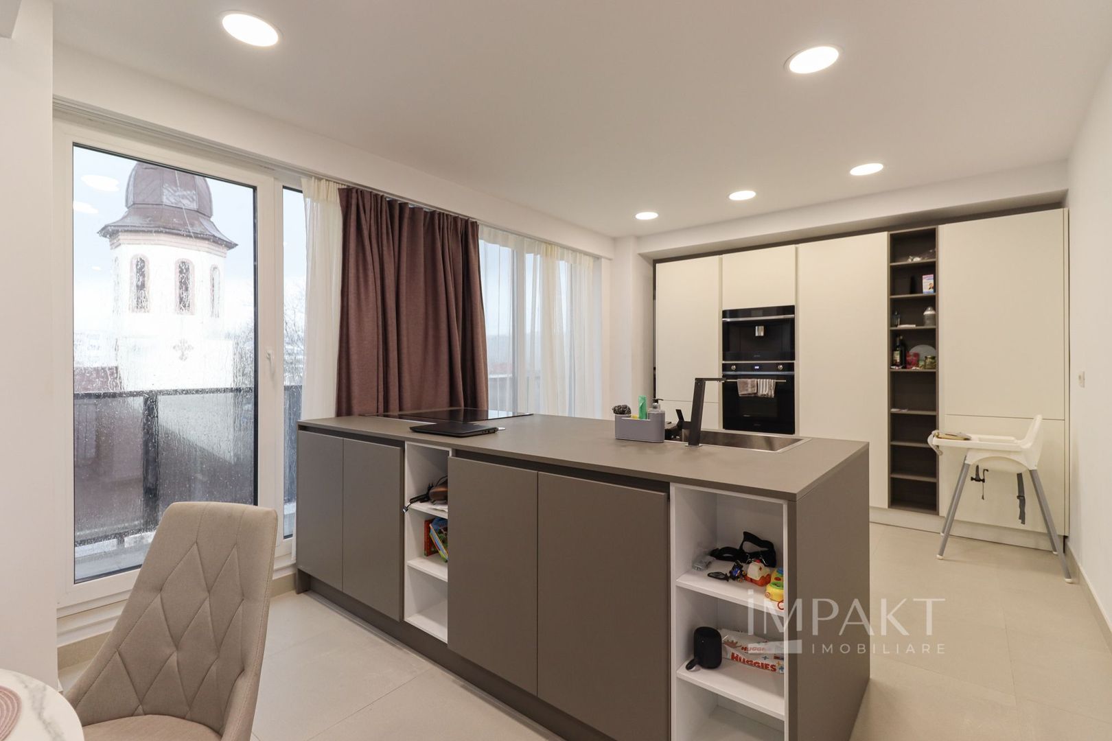 Penthouse dispus pe 2 niveluri in Dambul Rotund - Poză 4