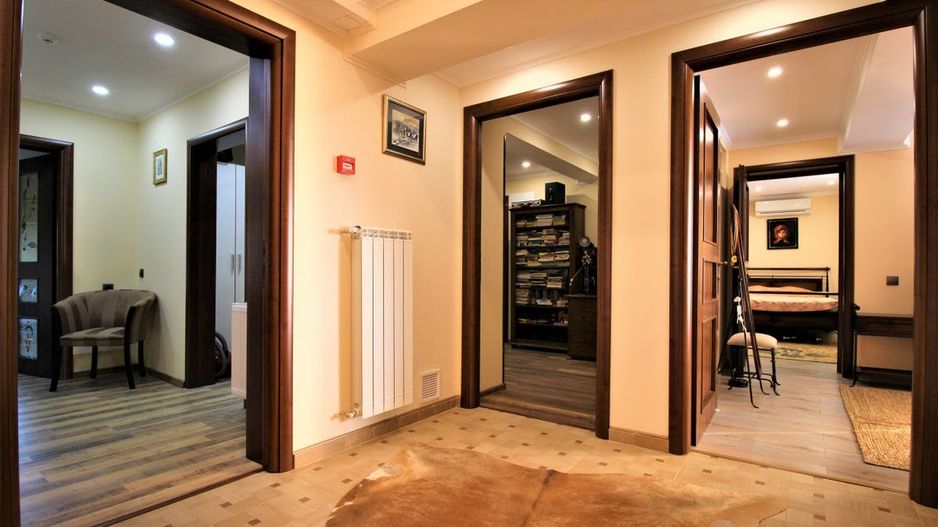 Vila de lux Buftea de inchiriat | 520 mp | teren 2491 mp - Poză 17