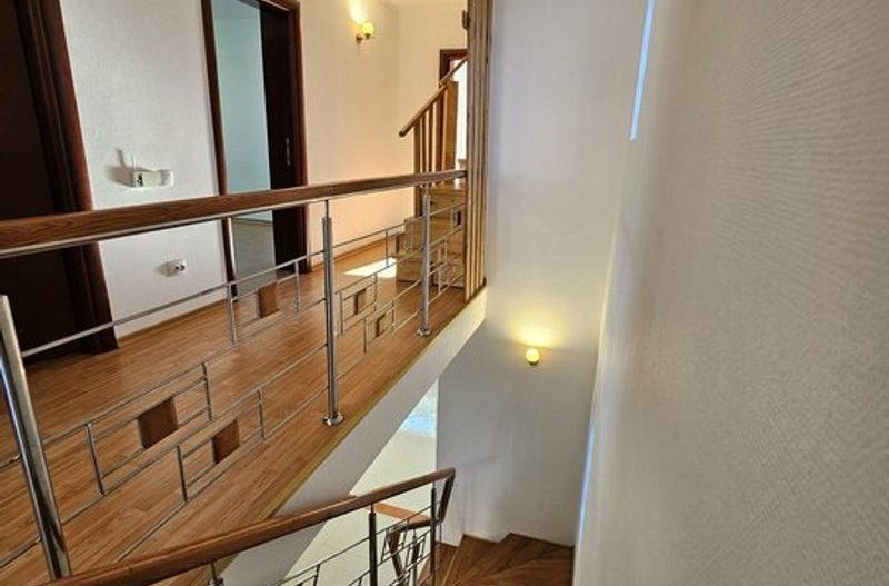 NOU! Vila deosebita, verdeata , intimitate , confort,  Parc Bazilescu - Poză 13