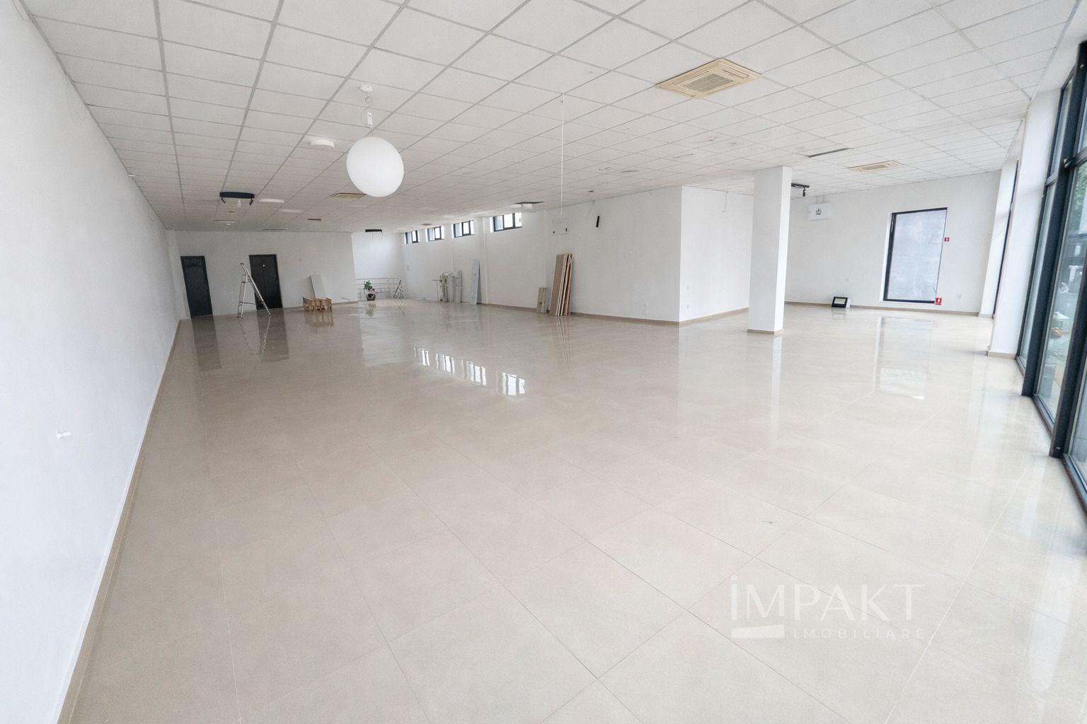 De inchiriat spatiu comercial cu vitrina - Big Belly Manastur - Poză 3