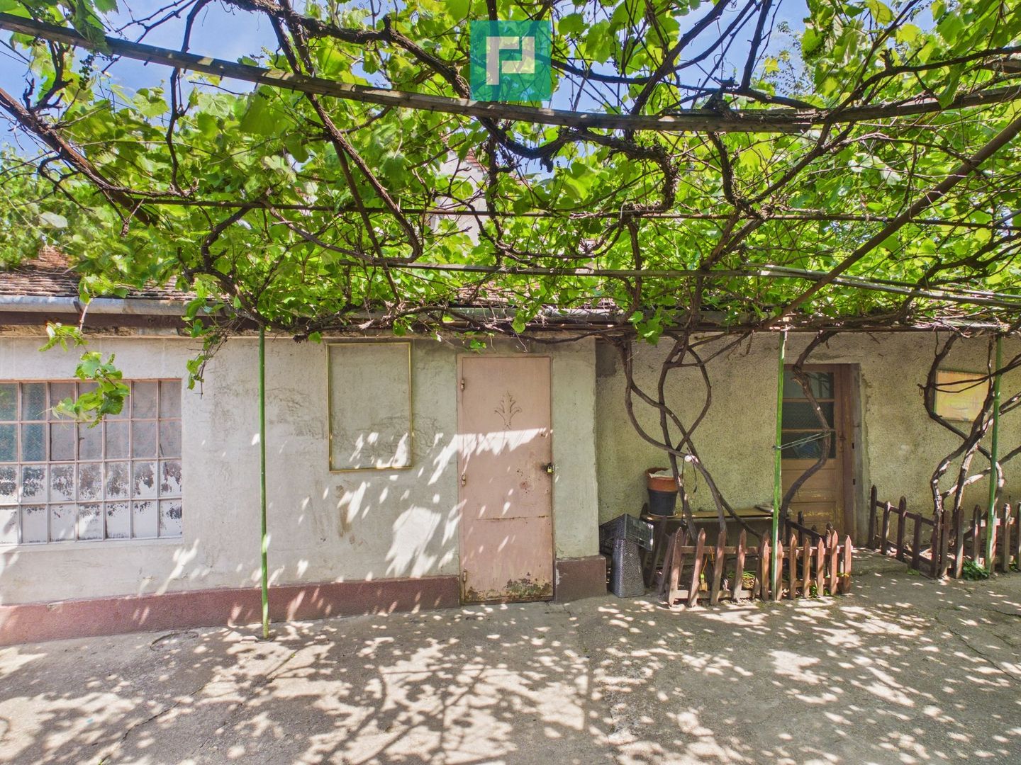 Casă individuală zonă centrală - teren 940 mp - Poză 14