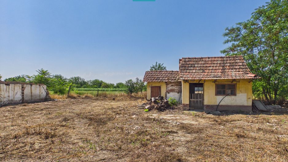 Casă renovată cu 3 camere în Battonya - Poză 14