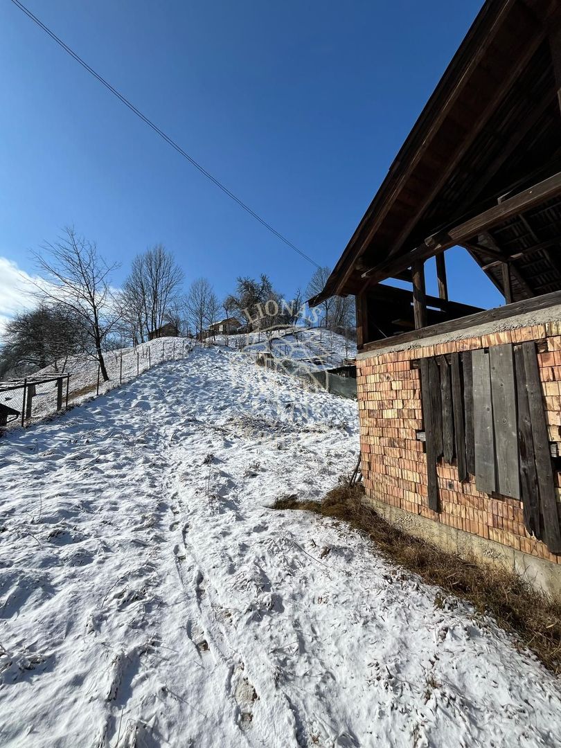 Casa la rosu-Zona Bistrita Bargaului-Teren-700mp - Poză 6