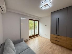 Apartament 3 camere de vanzare - Primaverii - Poză 3