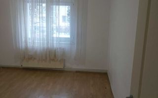 Grasoniera | Decomandat | 32MPU | Vasile Aaron - Poză 1