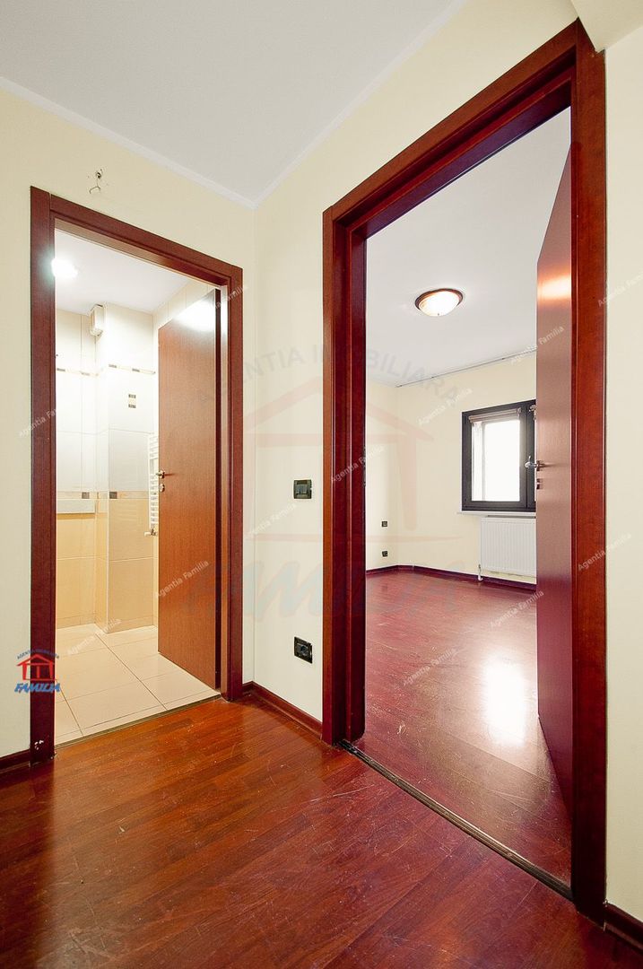 Apartament 3 camere dec in Galati Micro 21 vedere la Dunare langa turn - Poză 11