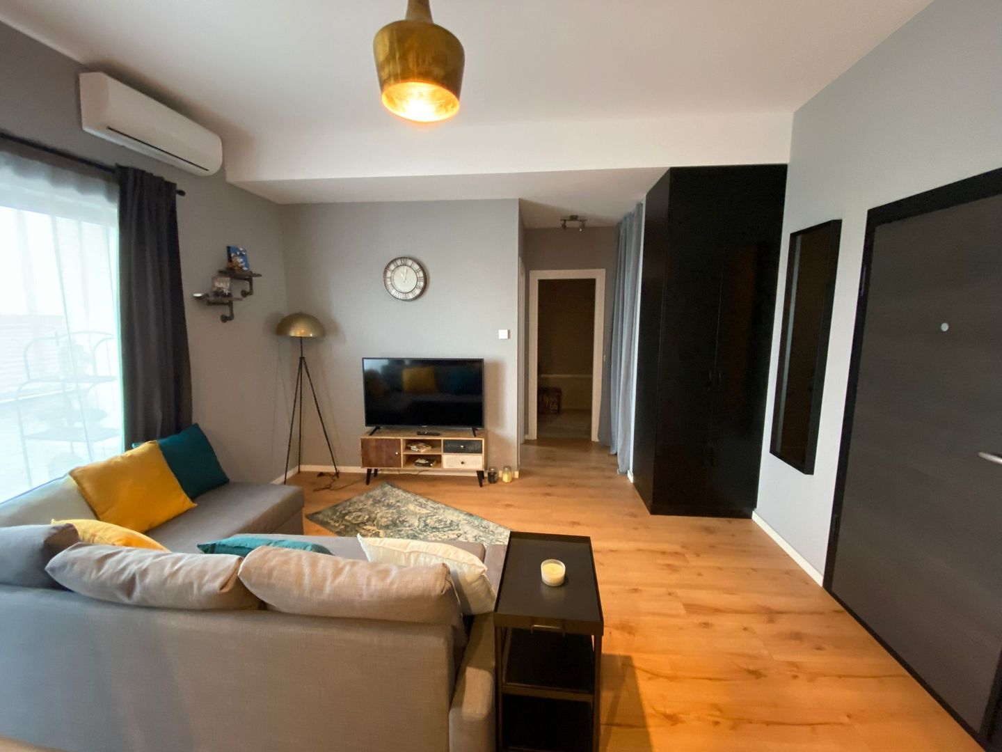 Tunari-Otopeni 2 camere+parcare - Poză 1