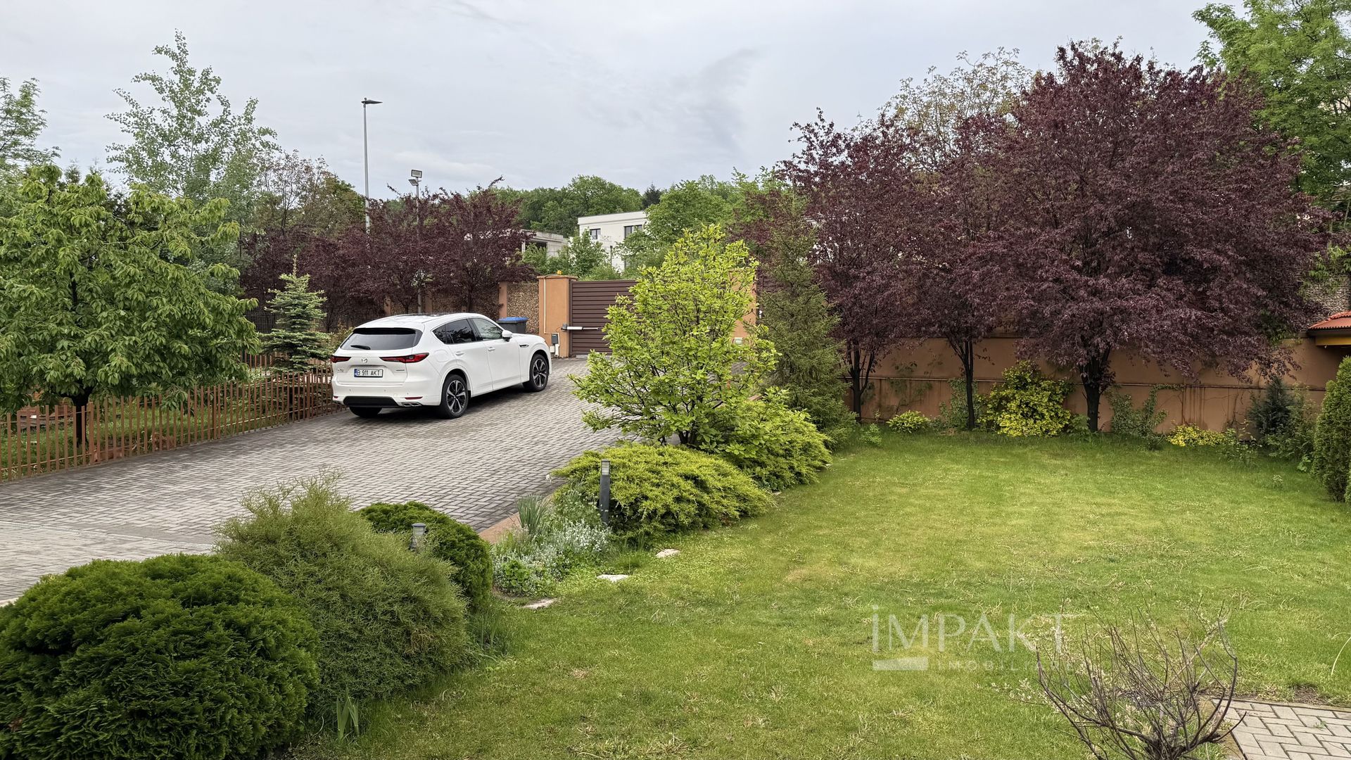 Casa deosebita 6 camere Faget cu teren generos de 1100 m2 - Poză 6