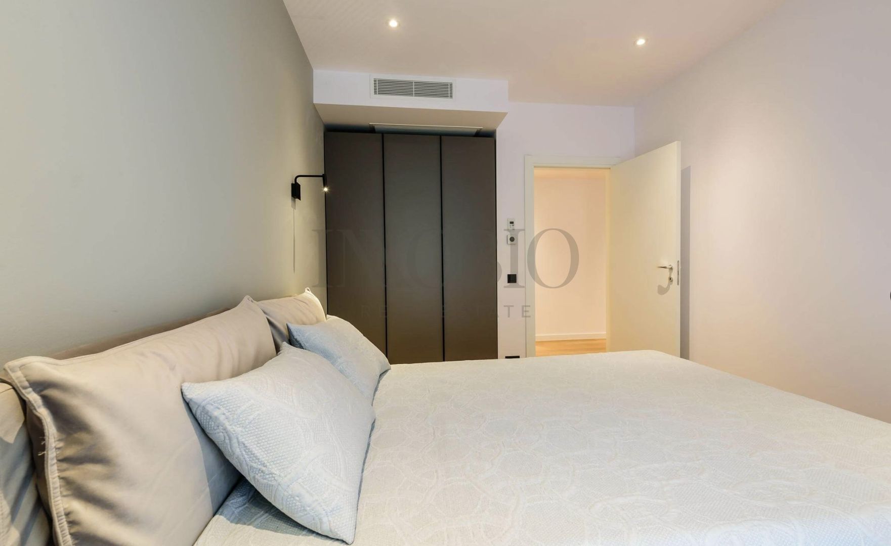 Apartament 4 Camere | One Herastrau Towers | Loc de Parcare - Poză 15