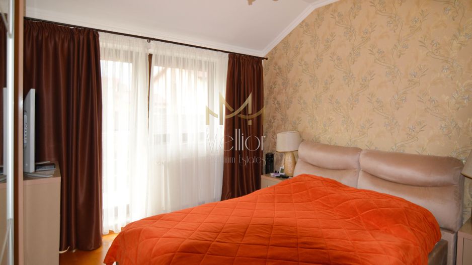 Casă spațioasă de vânzare în Gheorgheni – vedere spre parc - Poză 8