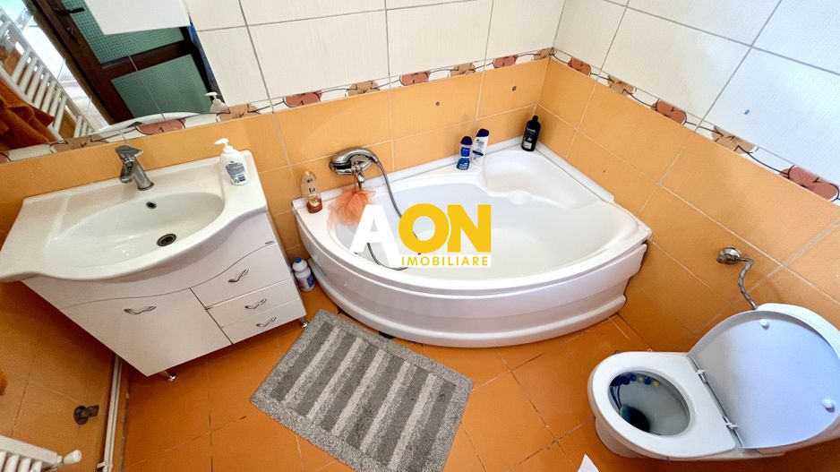 ÎNCHIRIERE! Casă cu 3 Camere, Zona Centru - Poză 12