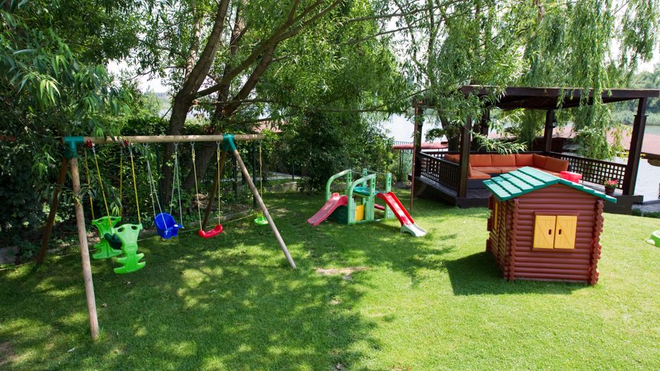 Vilă pe malul Lacului Snagov | 3.000 mp teren | 90 m deschidere lac - Poză 13