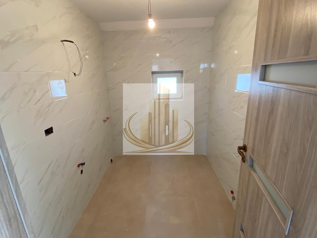 Casă 5 camere, 2 niveluri, intrări și utilități separate – Șag - Poză 16