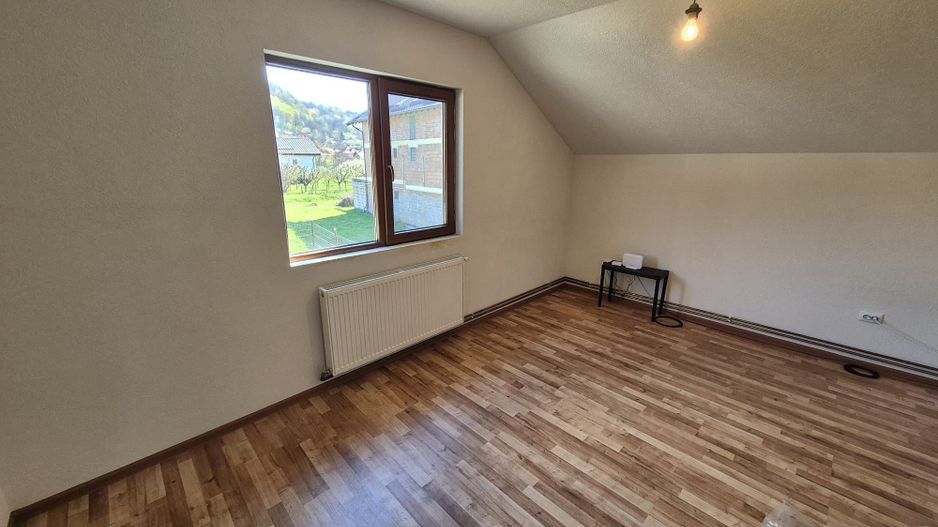 Vila Cornu-Prahova complet mobilata/utilata '' 350 mp + teren 500 mp'' - Poză 17