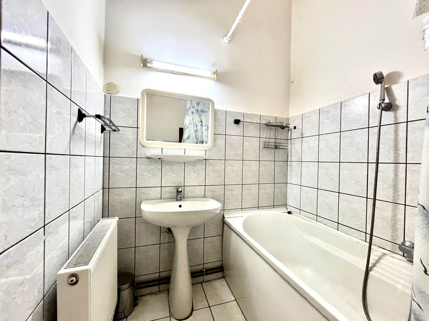 Apartament 2 camere, 80 mp, vedere la Bega, zona Central– Băile Neptun - Poză 16